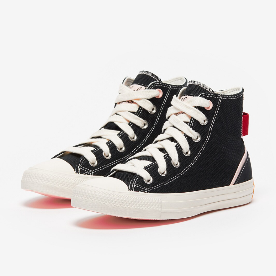 Converse Womens Chuck Taylor All StarBlack/Red/Egret