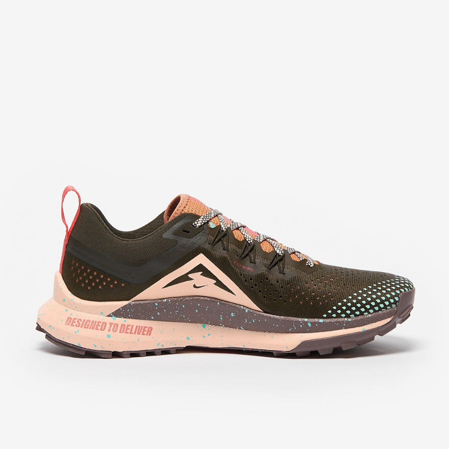 Nike Womens React Pegasus Trail 4