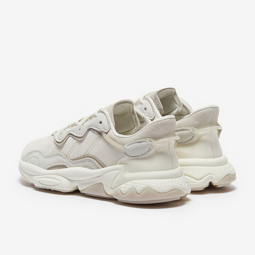 adidas Originals Womens OzweegoOff White/Wonder Beige