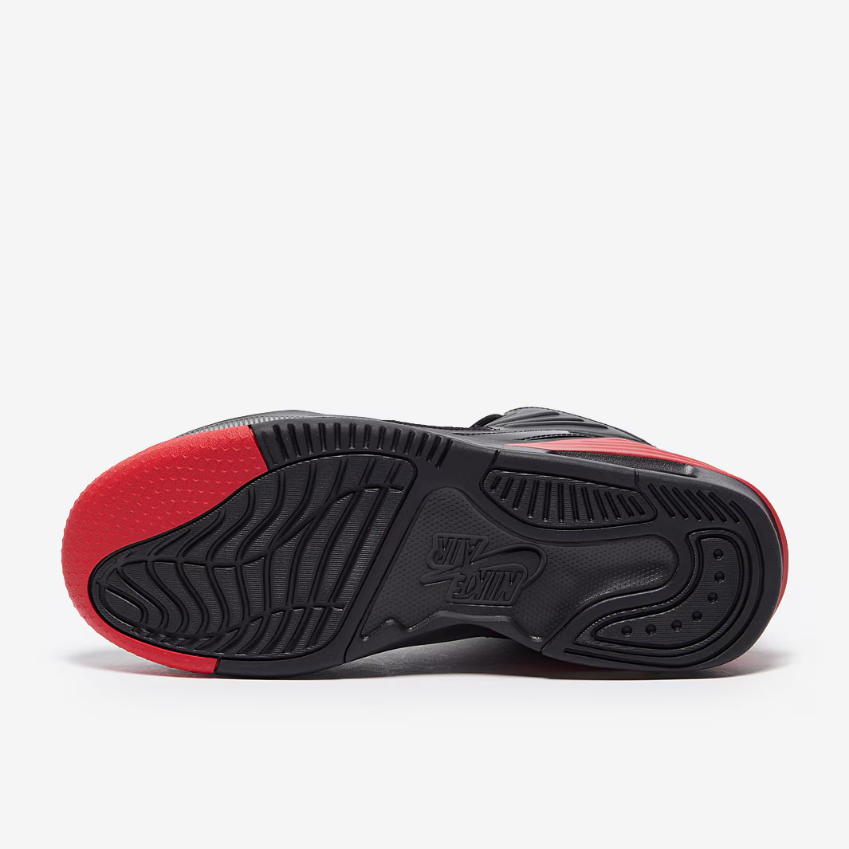Jordan Max Aura 5Black/University Red