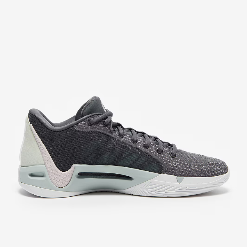 Nike Womens Sabrina 1Dark Grey/Platinum Violet/Black