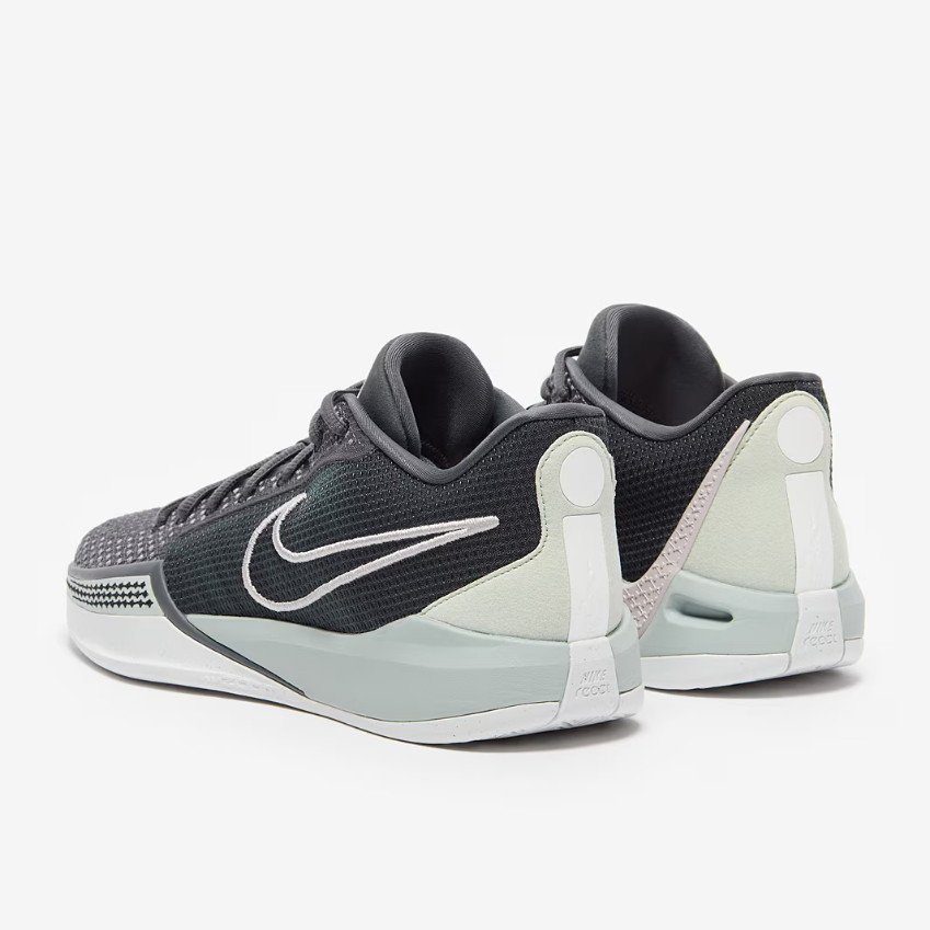 Nike Womens Sabrina 1Dark Grey/Platinum Violet/Black