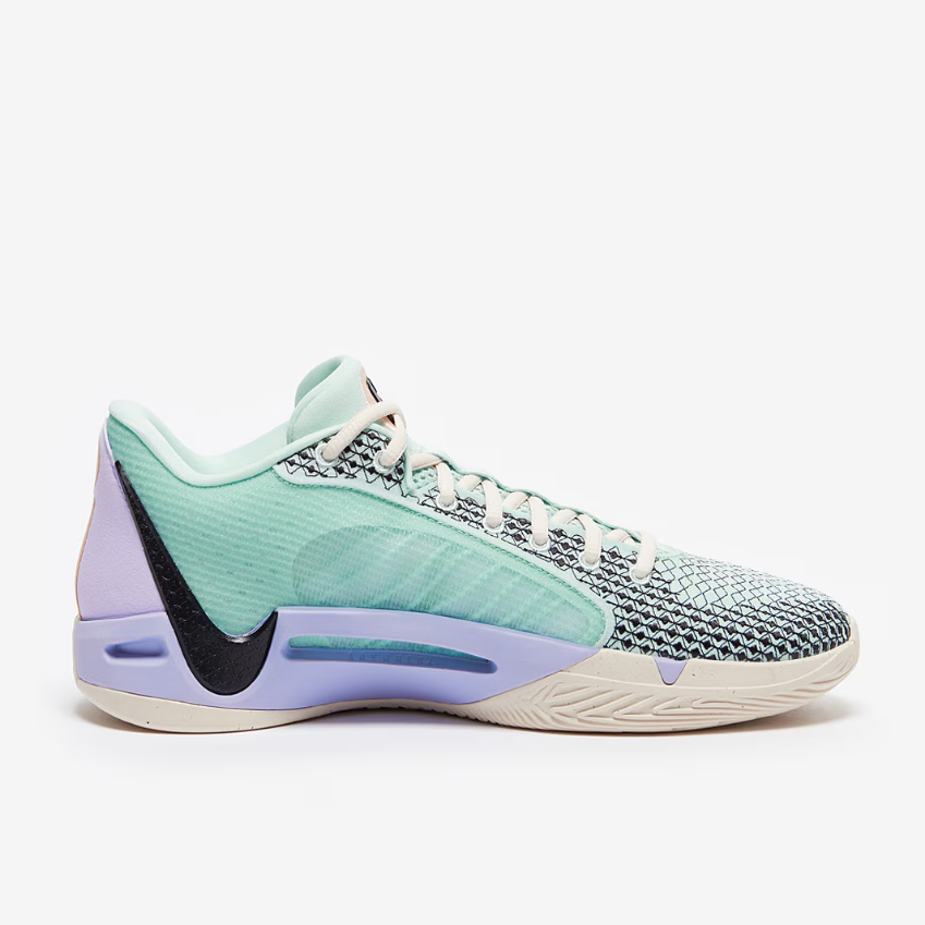 Nike Womens Sabrina 1Jade Ice/Black/Guava Ice/Lilac Bloom