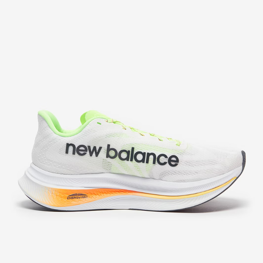 New Balance FuelCell SuperComp Trainer v2