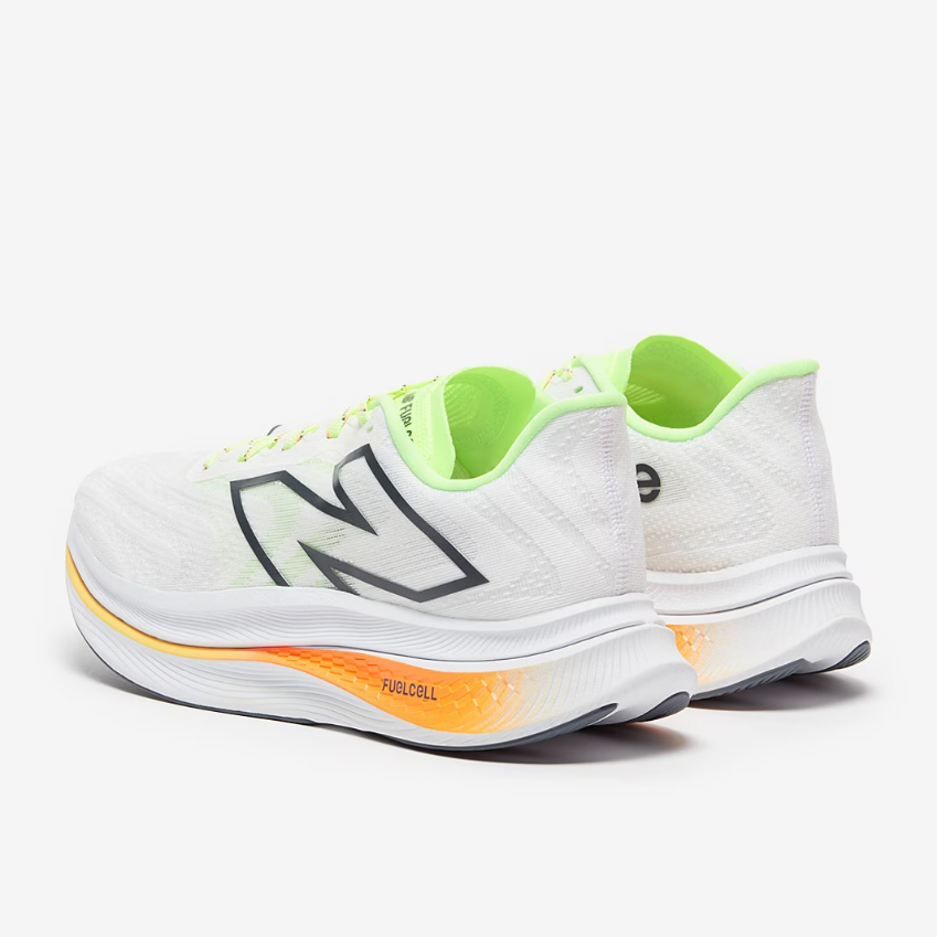 New Balance FuelCell SuperComp Trainer v2