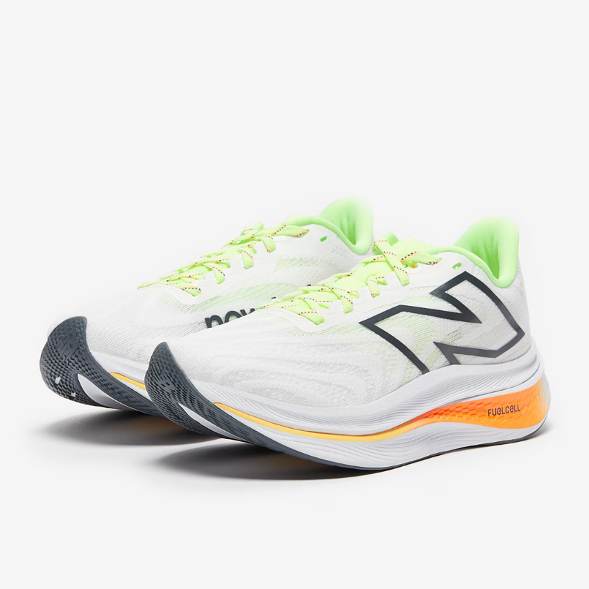 New Balance Womens FuelCell SuperComp Trainer v2White