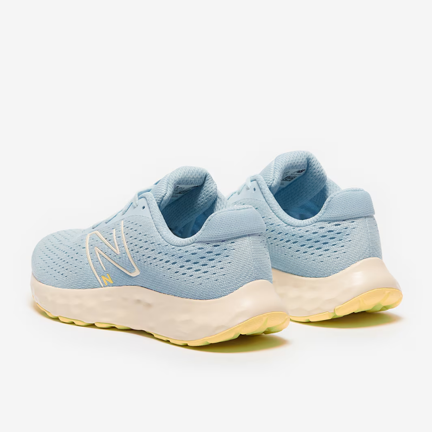 New Balance Womens 520 v8