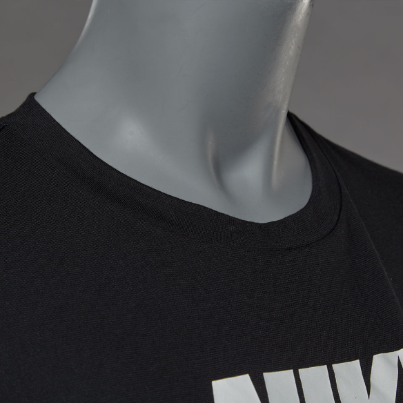 Nike Sportswear Womens Essentials Tee - Black