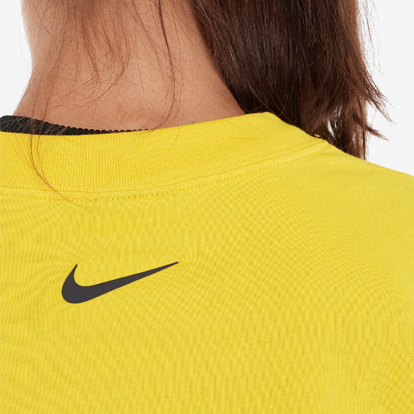 Nike Womens Sportswear Top LS Crop