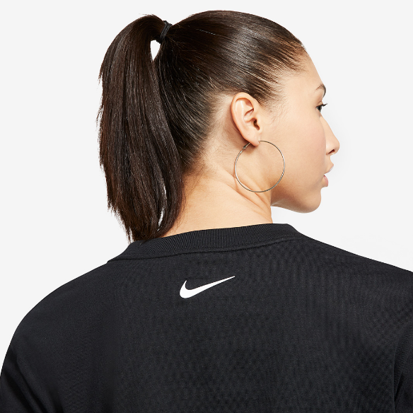 Nike Womens Sportswear Top LS Crop