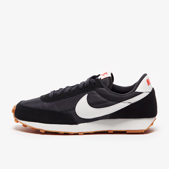 Nike Womens Daybreak