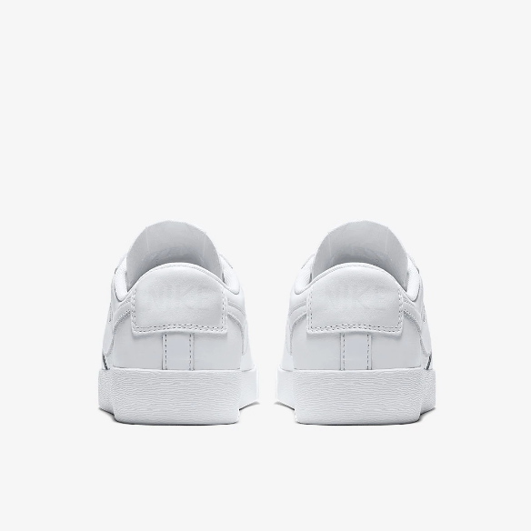 Nike Womens Blazer Low LE - Triple White