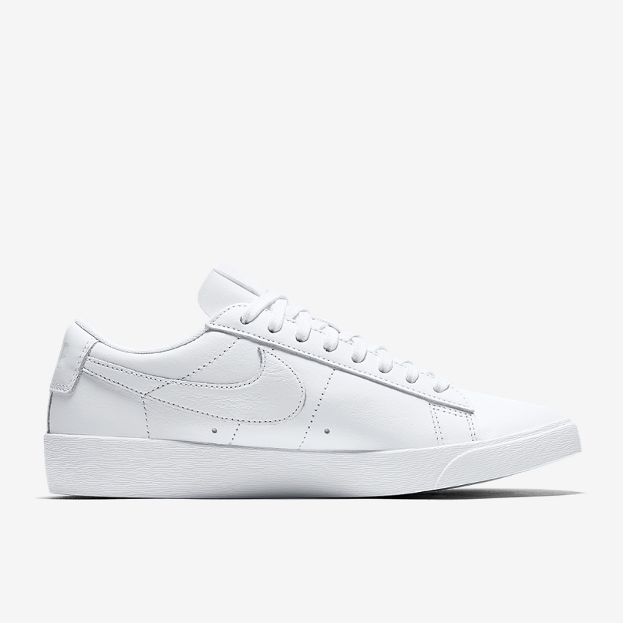 Nike Womens Blazer Low LE - Triple White