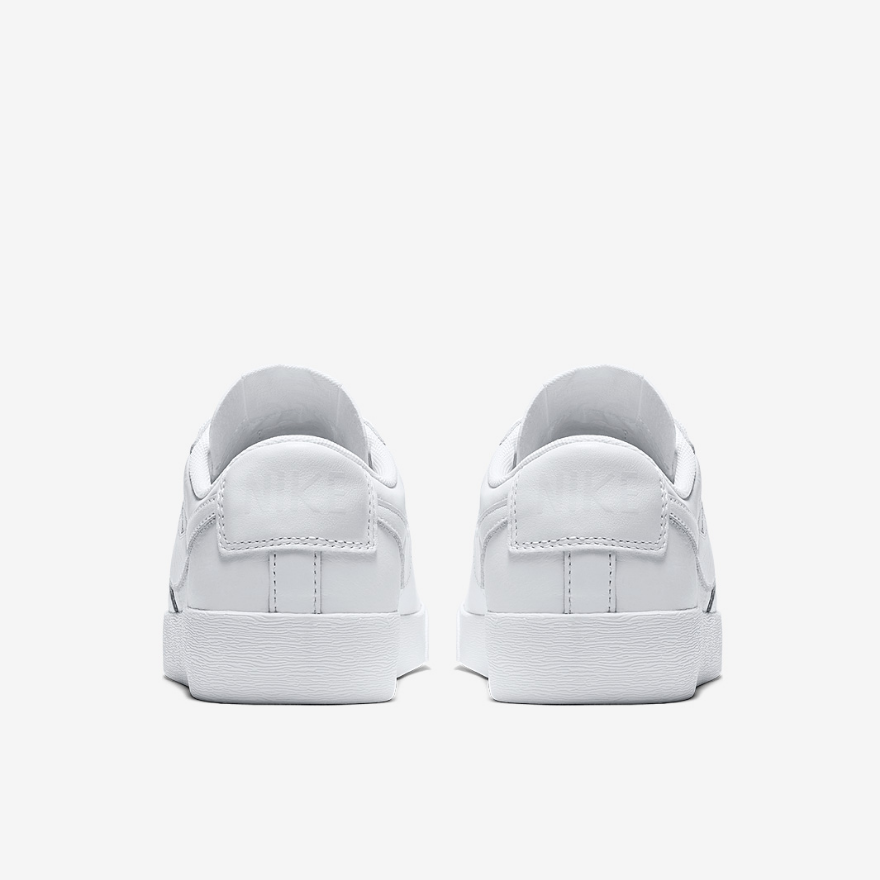 Nike Womens Blazer Low LE - Triple White