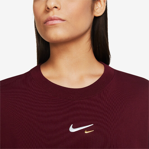 Nike Womens Sportswear Essential Top SS