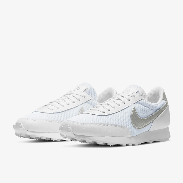 Nike Sportswear Womens Daybreak