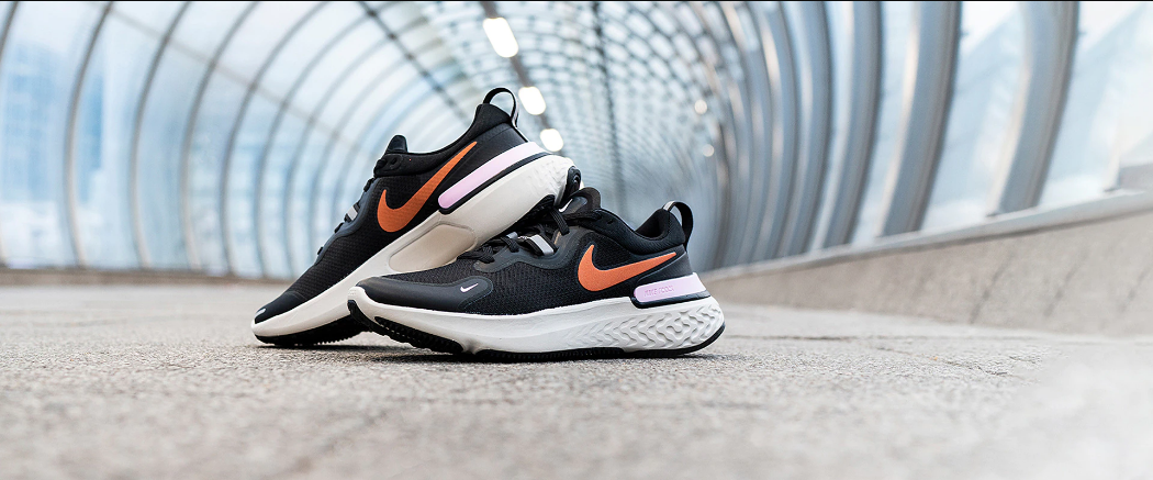 Nike Womens React Miler - Black/Metallic Copper-Lt Arctic Pink