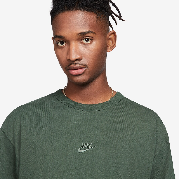 Nike Sportswear Premium Essential Tee - Galactic Jade