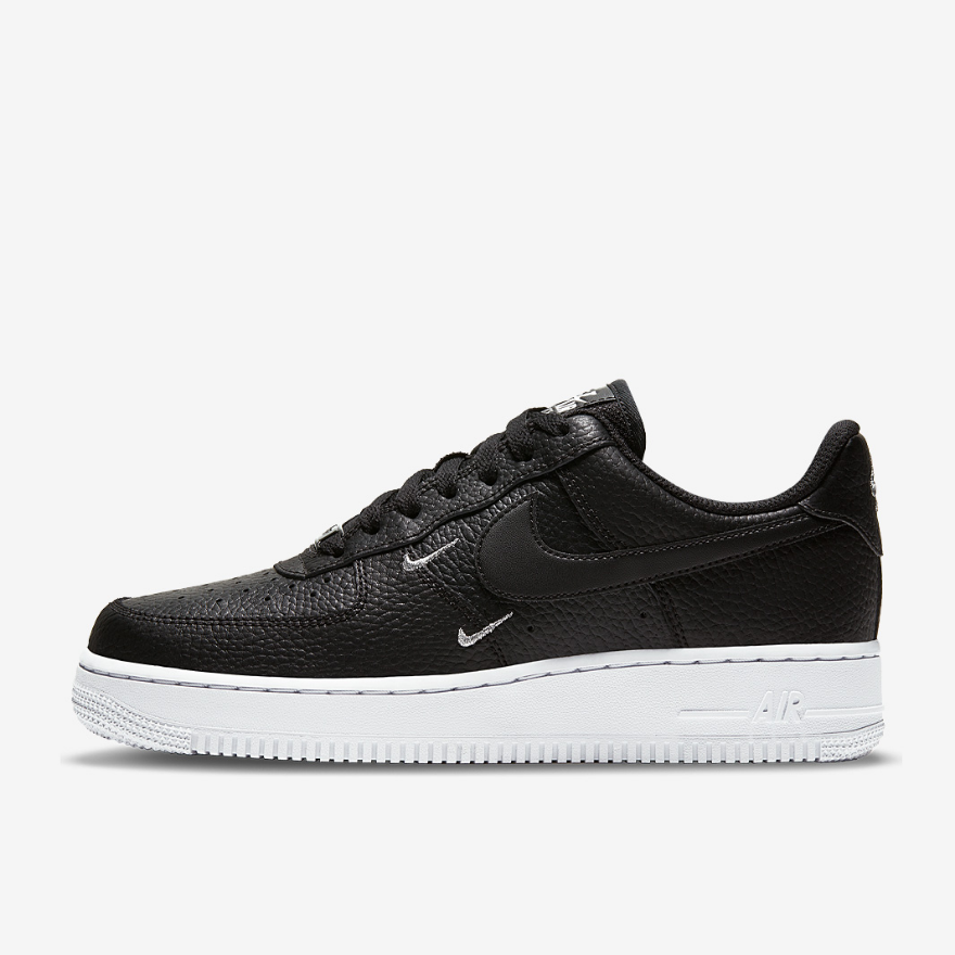 Nike Sportswear Womens Air Force 1 07 Essential