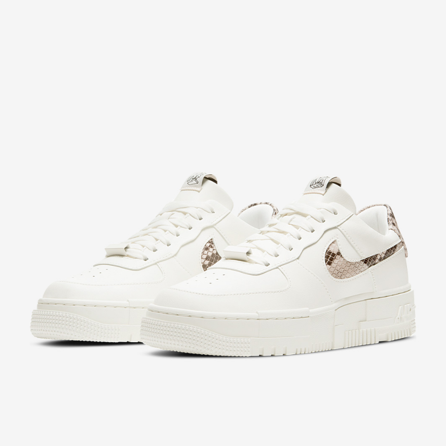 Nike Sportswear Womens Air Force 1 Pixel SE