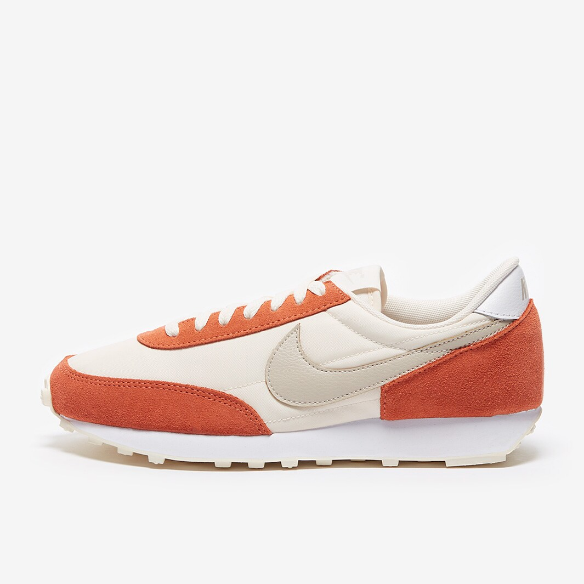 Nike Sportswear Womens Daybreak