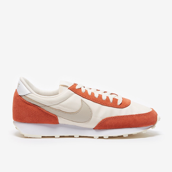 Nike Sportswear Womens Daybreak