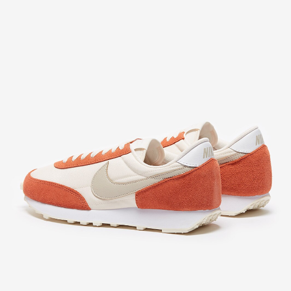 Nike Sportswear Womens Daybreak