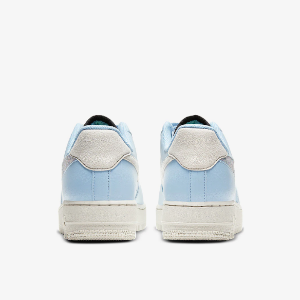 Nike Sportswear Womens Air Force 1 07 SE