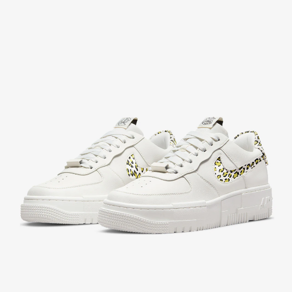 Nike Sportswear Womens Air Force 1 Pixel SE