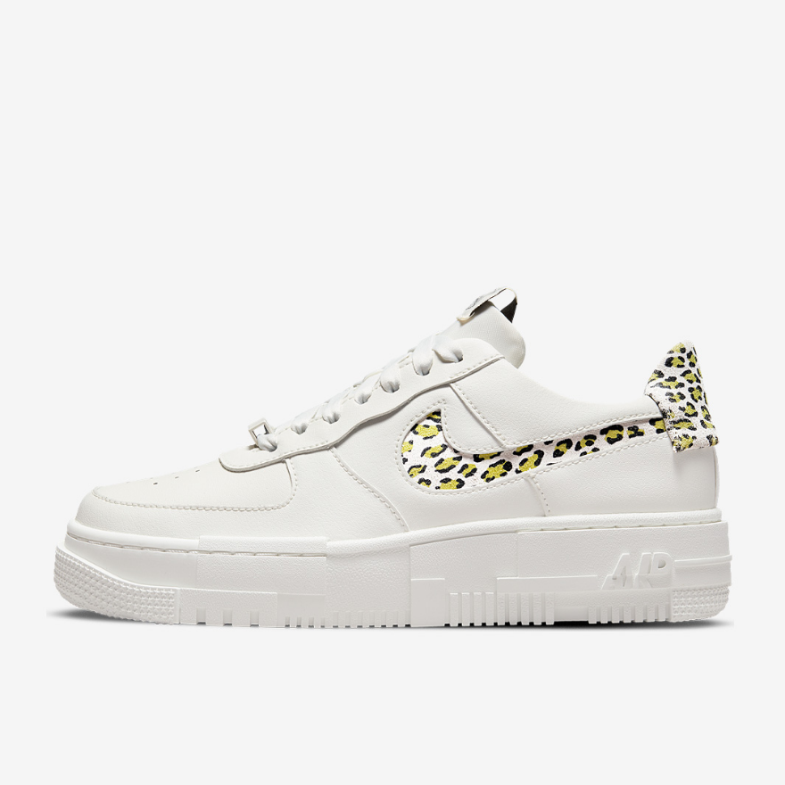 Nike Sportswear Womens Air Force 1 Pixel SE