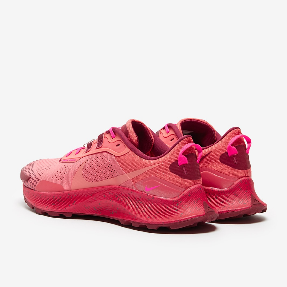 Nike Womens Pegasus Trail 3