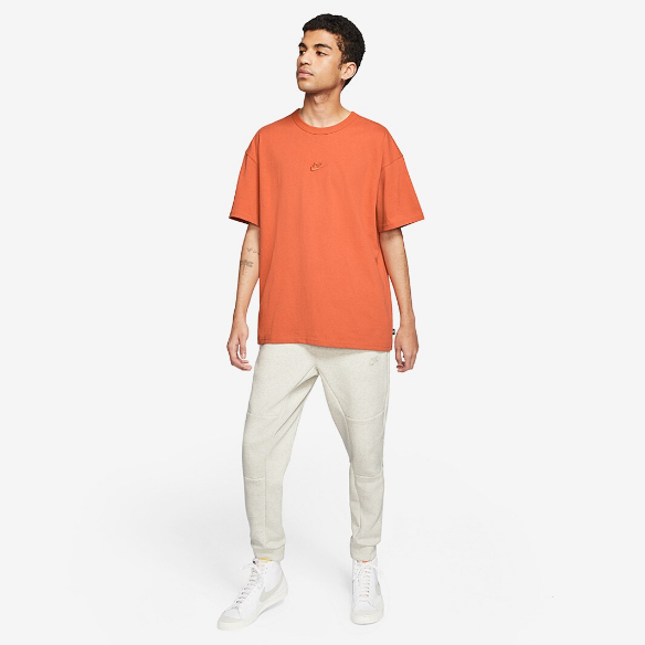 Nike Sportswear Premium Essential Tee