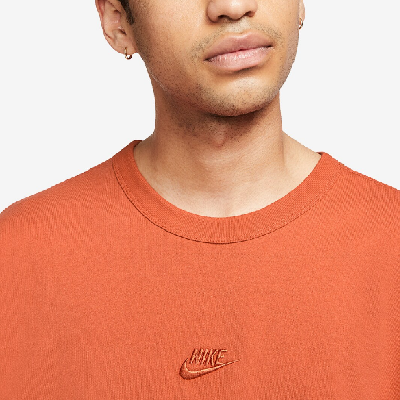 Nike Sportswear Premium Essential Tee