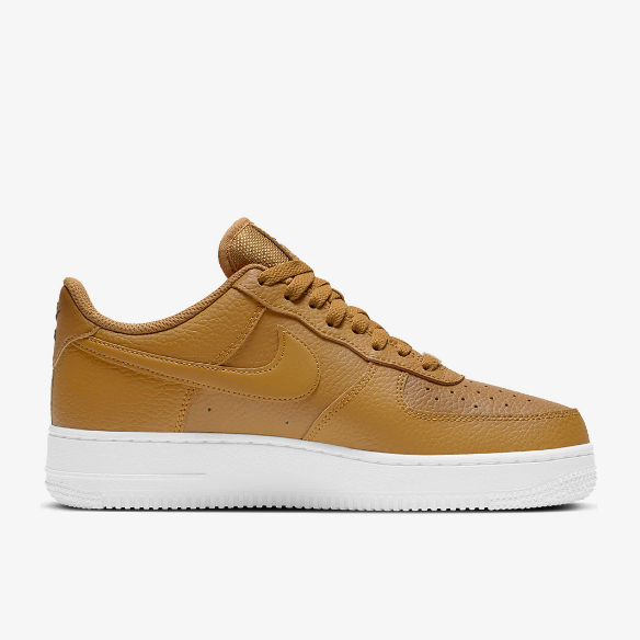 Nike Sportswear Womens Air Force 1 07 Essential