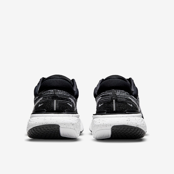 Nike ZoomX Invincible Run Flyknit - White/White-Black