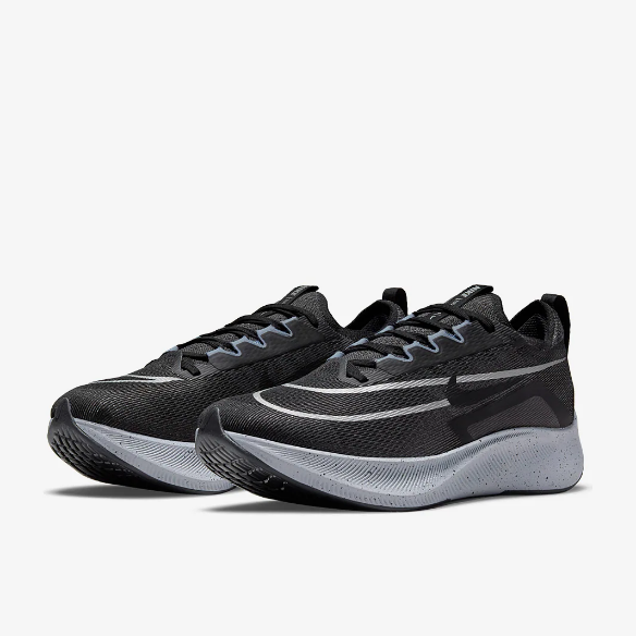 Nike Zoom Fly 4