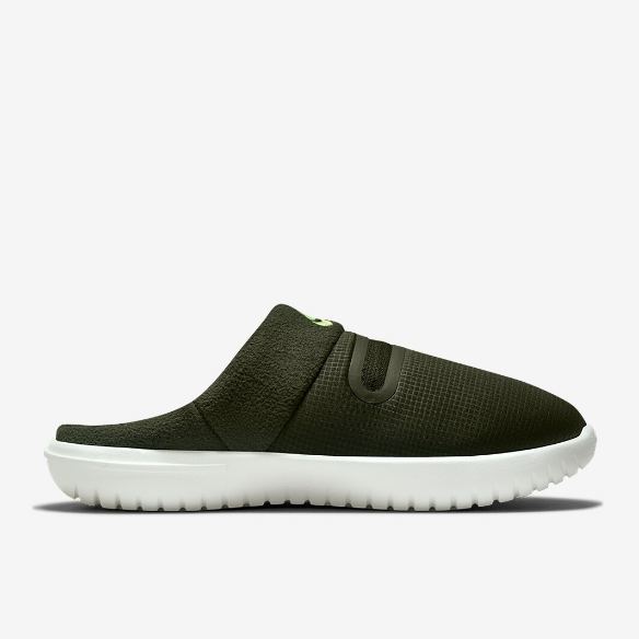 Nike Sportswear Burrow SlipperCargo Khaki/Volt-Sequoia-Summit White