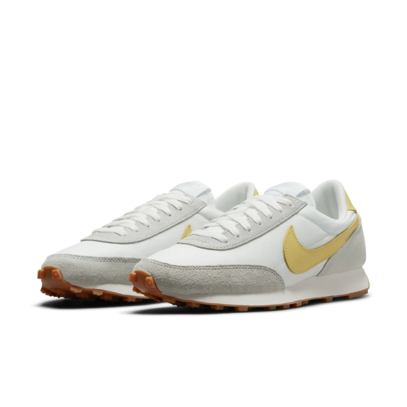 Nike Sportswear Womens Daybreak