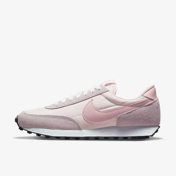 Nike Sportswear Womens Daybreak