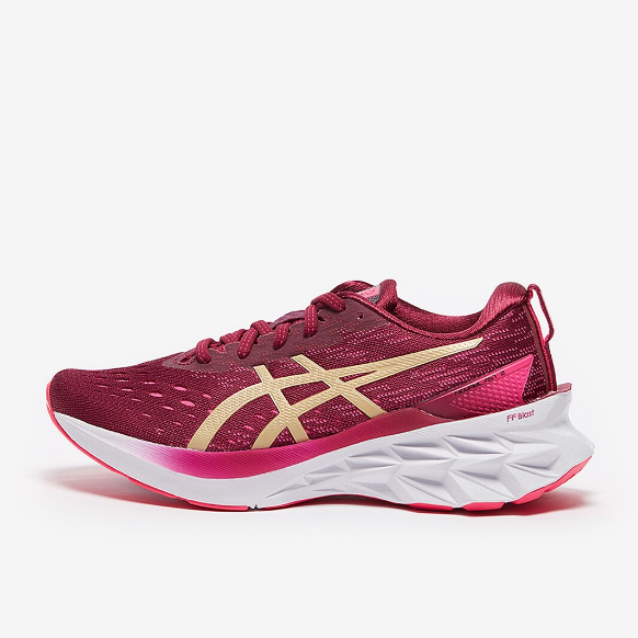 ASICS Womens Novablast 2 - Dried Berry/Champagne