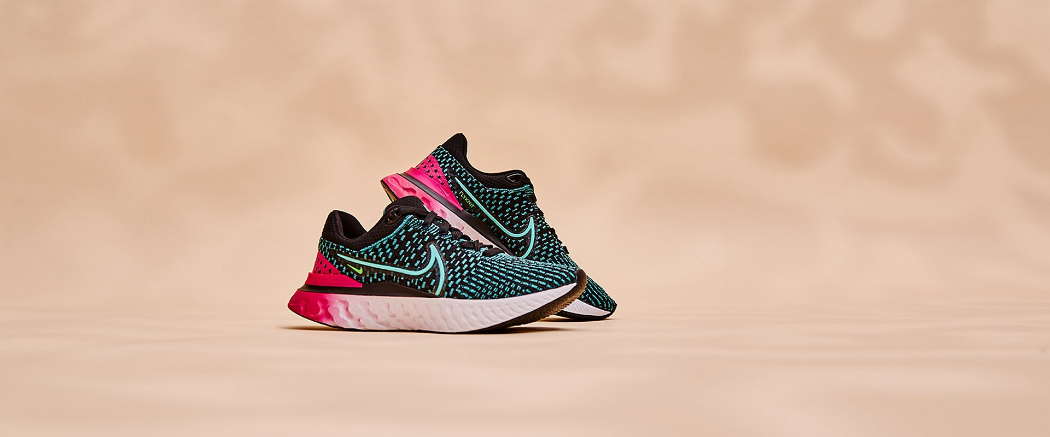 Nike Womens React Infinity Run Flyknit 3