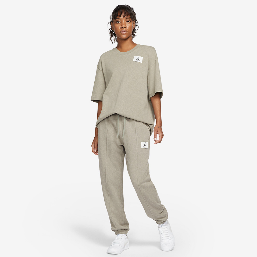 Jordan Womens Essentials Tee - Light Army/HTR/Saturn Gold