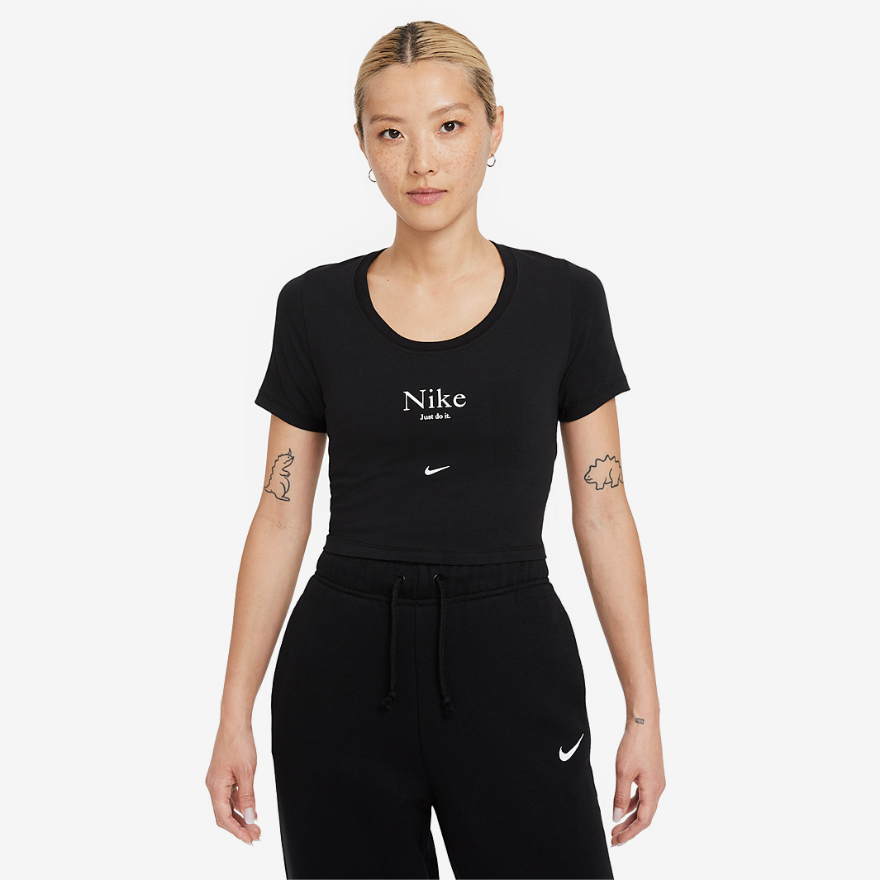 Nike Sportswear Essential Womens Short Sleeve Crop Top