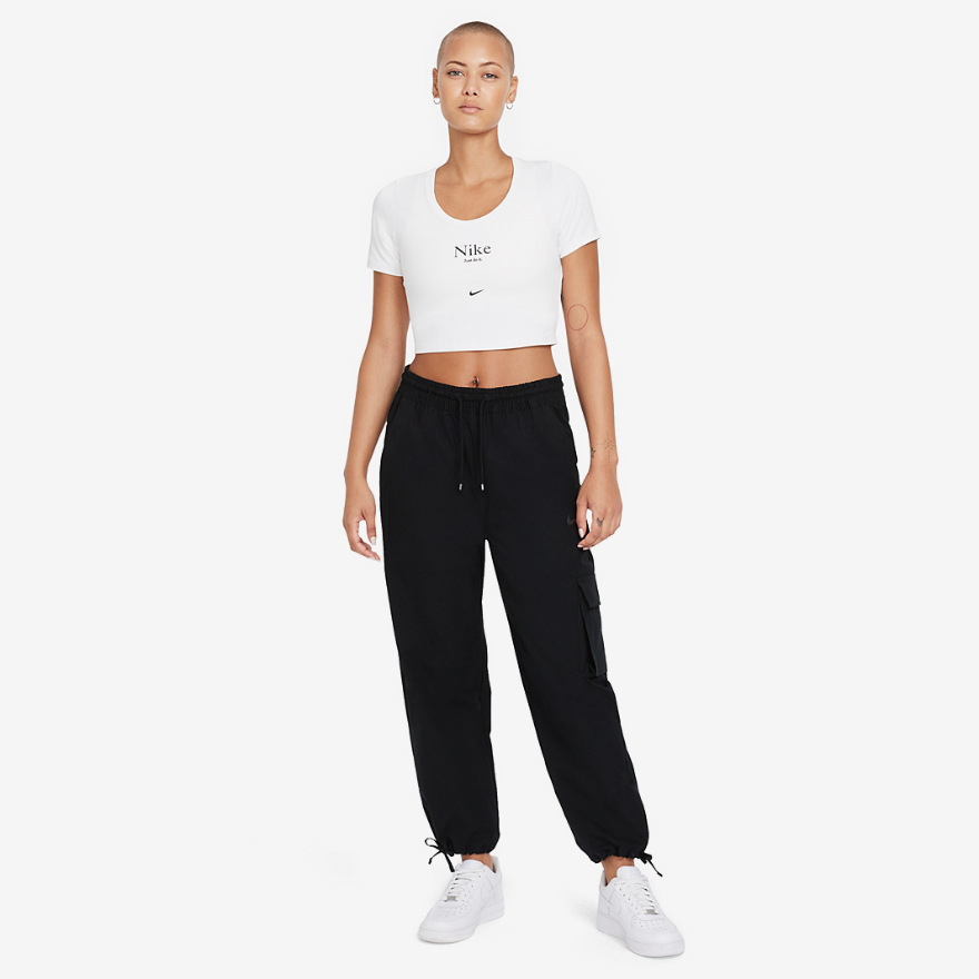 Nike Sportswear Essential Womens Short Sleeve Crop Top