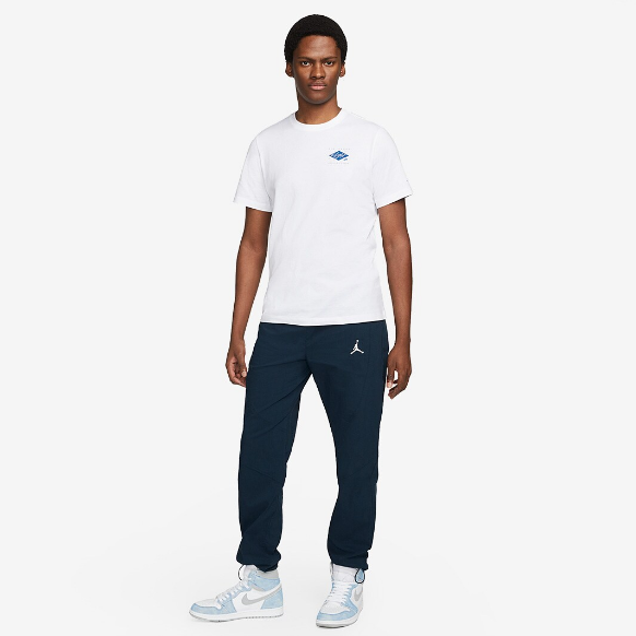 Jordan Flight Essentials Graphic Tee