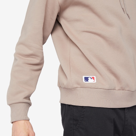 New Era MLB New York Yankees League Essential Oversized Hoodie