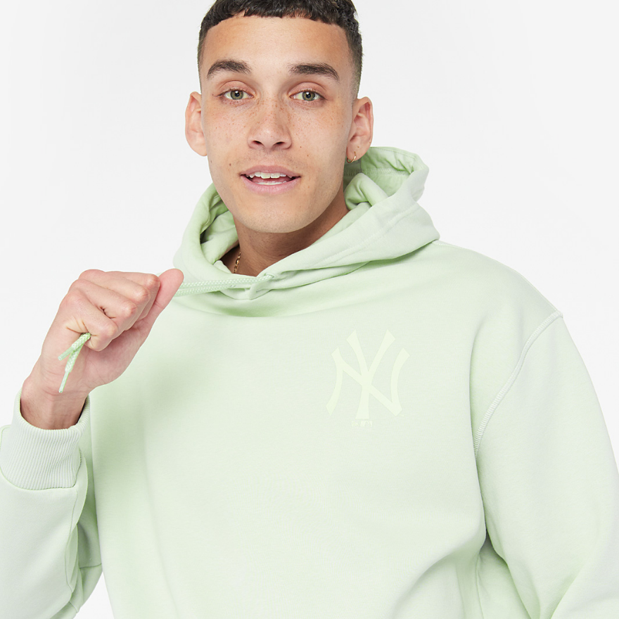 New Era MLB New York Yankees League Essential Oversized Hoodie