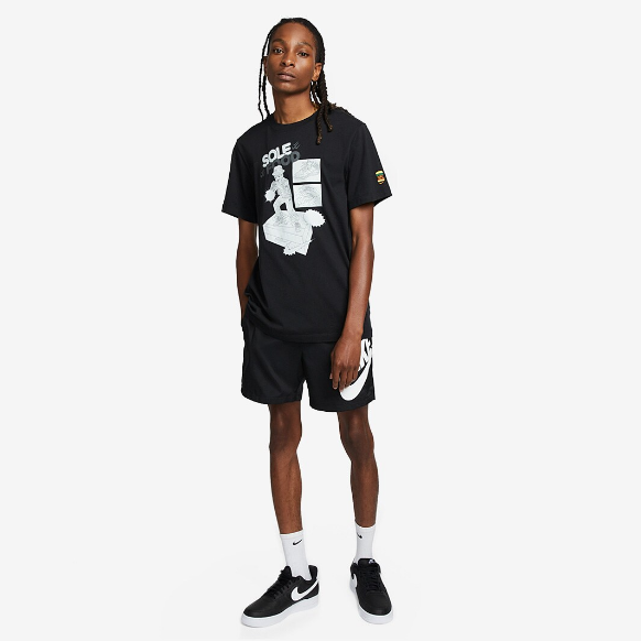 Nike Sportswear Graphic T-Shirt