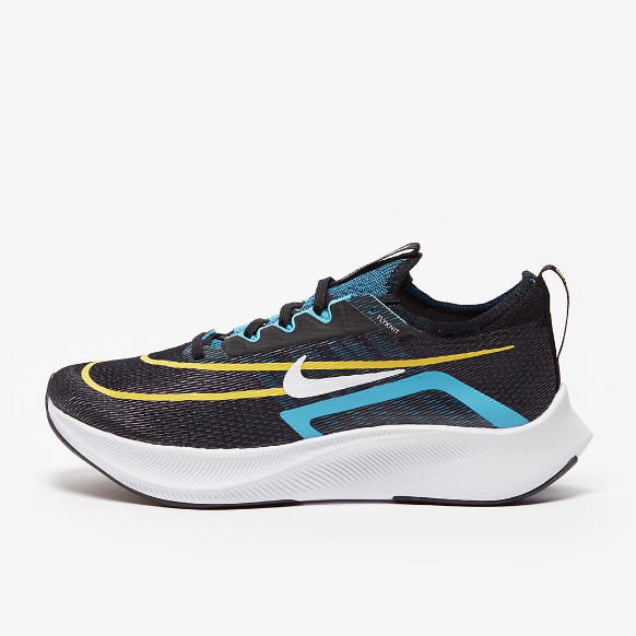 Nike Zoom Fly 4