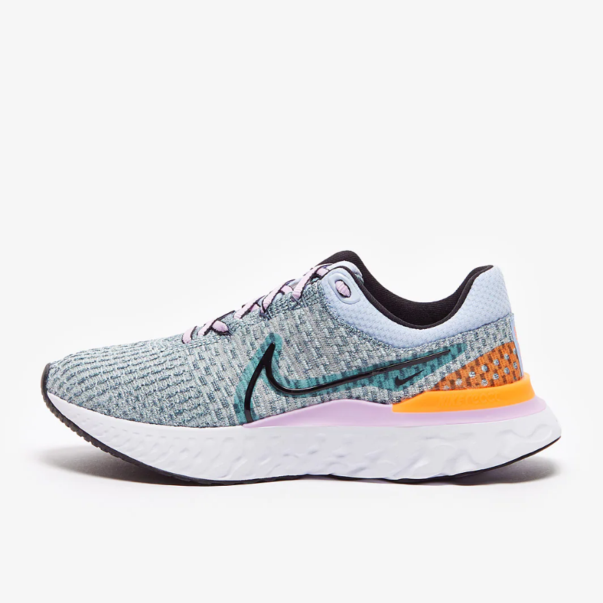 Nike Womens React Infinity Run Flyknit 3